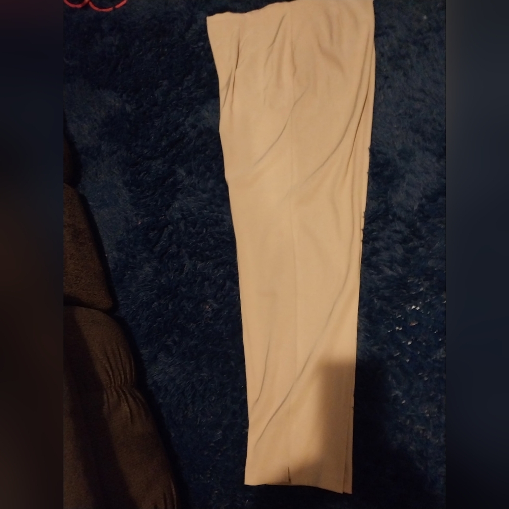 Ilyza New York Cream Pants